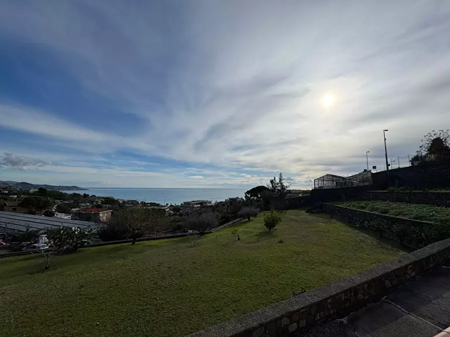 Immagine 2 di Casa bifamiliare in vendita  in Via Padre Semeria 560 a San Remo