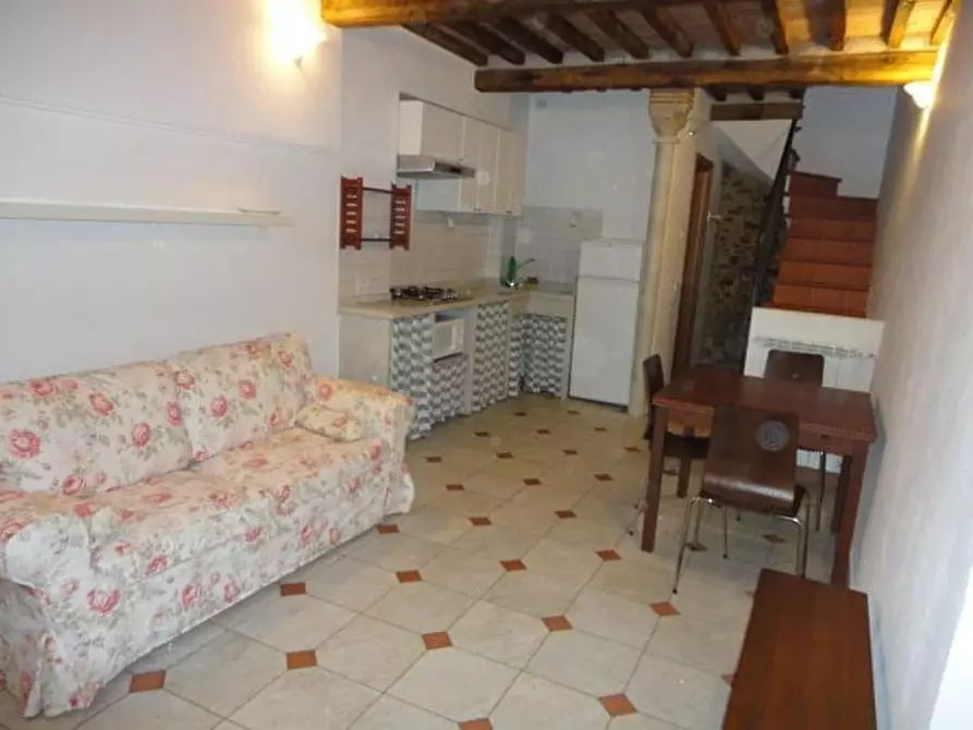 Immagine 1 di Terratetto in affitto  a Pietrasanta
