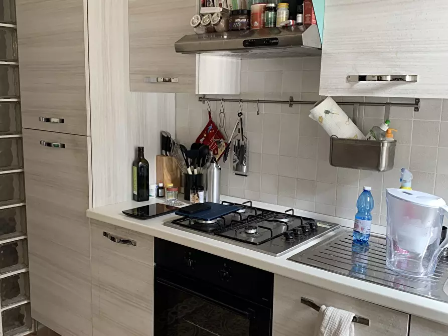 Immagine 2 di Bilocale in affitto  a Pietrasanta