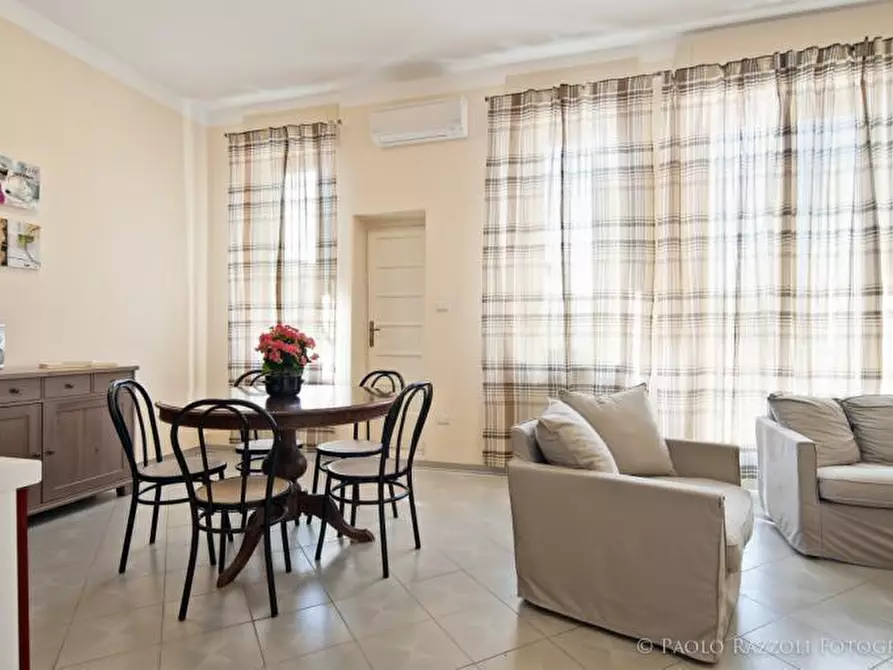 Immagine 2 di Appartamento in affitto  a Viareggio