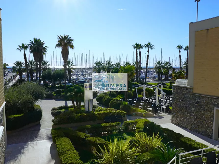 Immagine 3 di Bilocale in vendita  in Via Gianni Cozzi 1 a Santo Stefano Al Mare