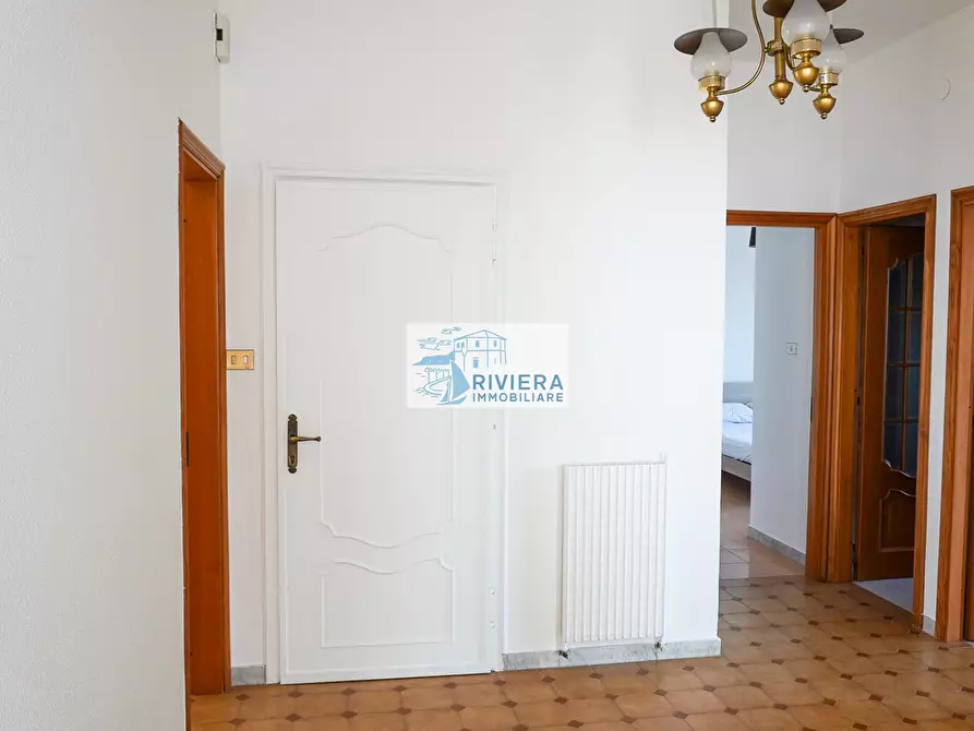 Immagine 15 di Porzione di casa in vendita  a San Remo