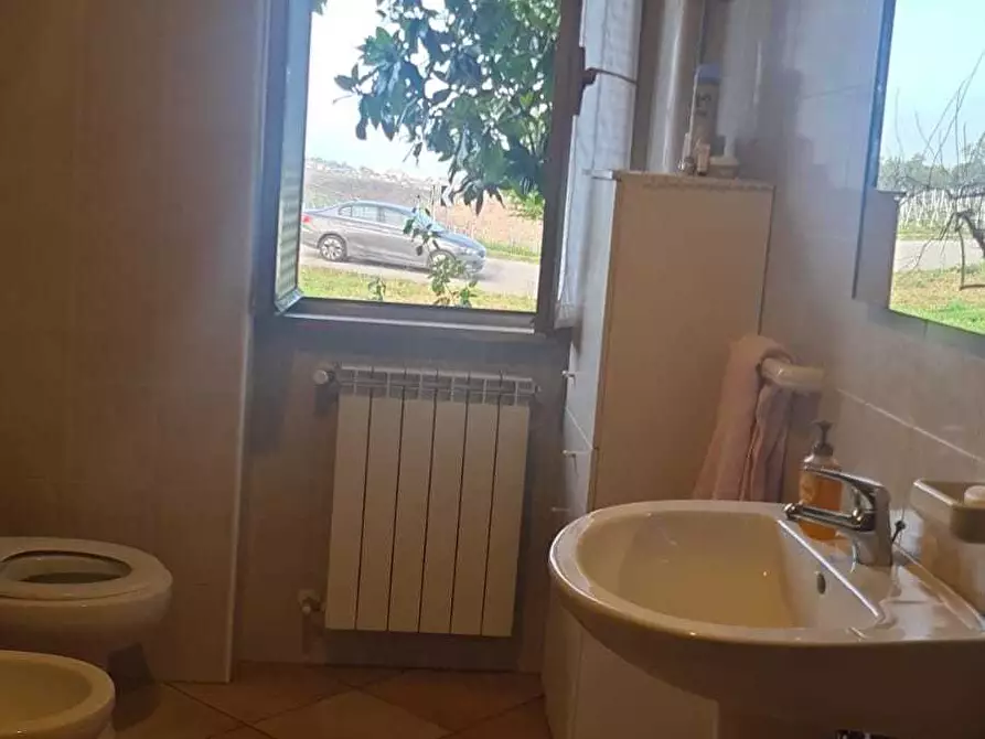 Immagine 16 di Casa bifamiliare in vendita  in Contrada Coste di Moro 23 a Orsogna