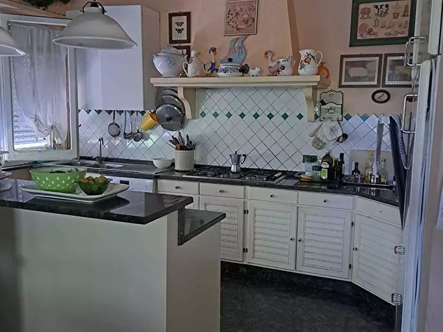 Immagine 7 di Villa in vendita  a Lanciano