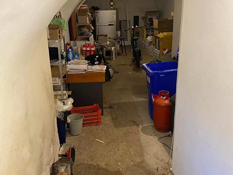 Immagine 16 di Locale commerciale in vendita  in piazza san giorgio 4 a Treglio