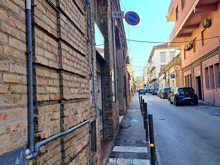 Immagine 7 di Locale commerciale in affitto  in VIA ABRUZZI 15 a Lanciano