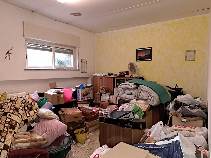 Immagine 7 di Locale commerciale in vendita  in strada per lanciano 65 a Santa Maria Imbaro