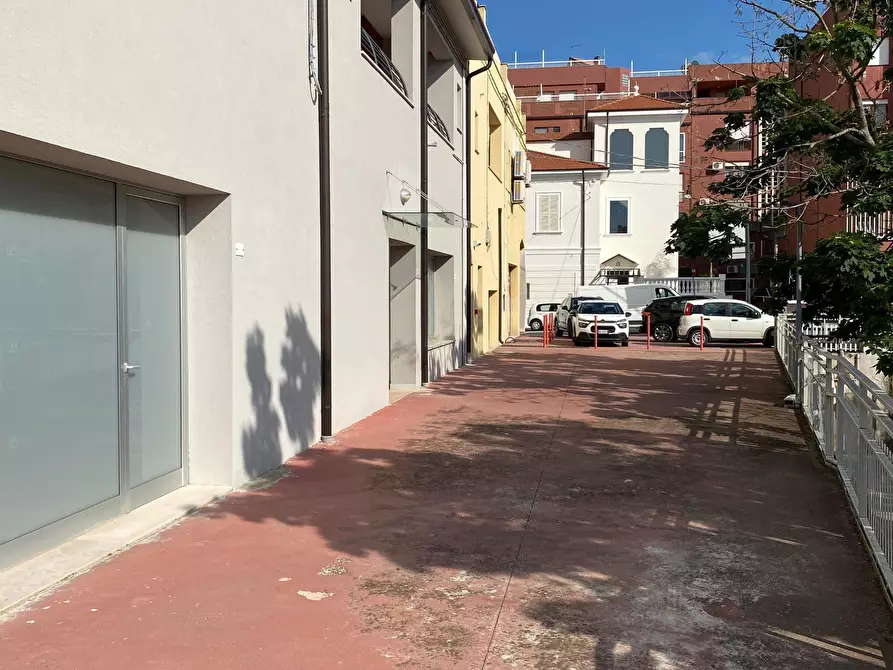 Immagine 28 di Pentalocale in vendita  in Via Piave 73 a Lanciano