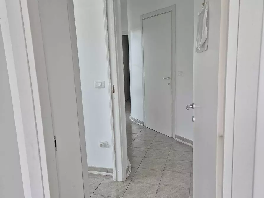 Immagine 27 di Locale commerciale in vendita  in Via Ferdinando Galliani 41B a Altino