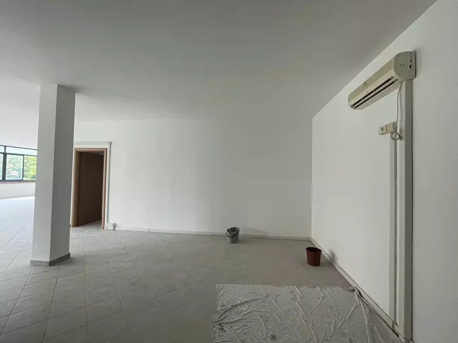 Immagine 4 di Ufficio in vendita  in Via Magona a Cecina