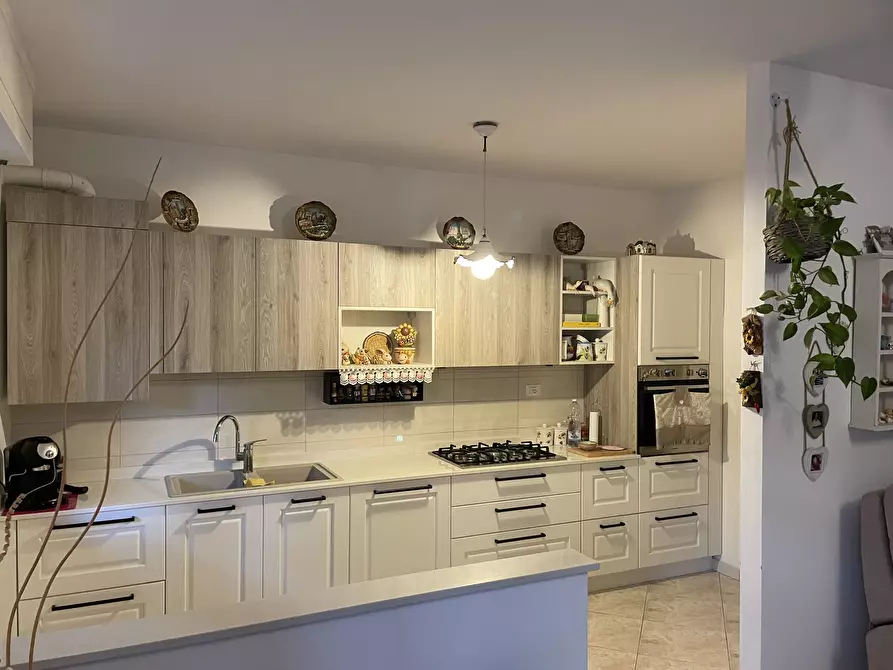 Immagine 1 di Trilocale in vendita  in Via Pasubio 33 a Cecina