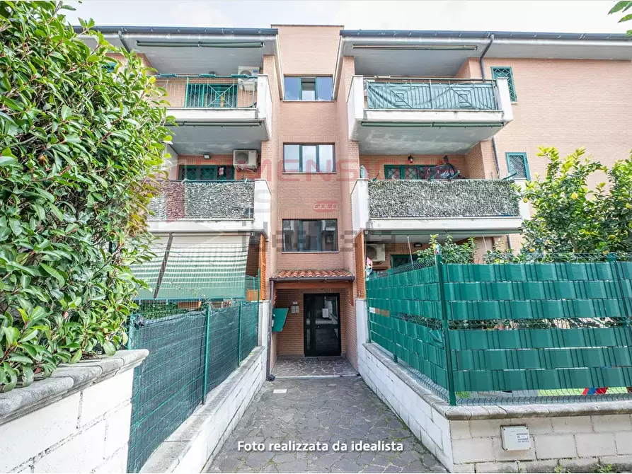 Immagine 25 di Trilocale in vendita  in VIA DEL FOSSO DELL'OSA a Roma