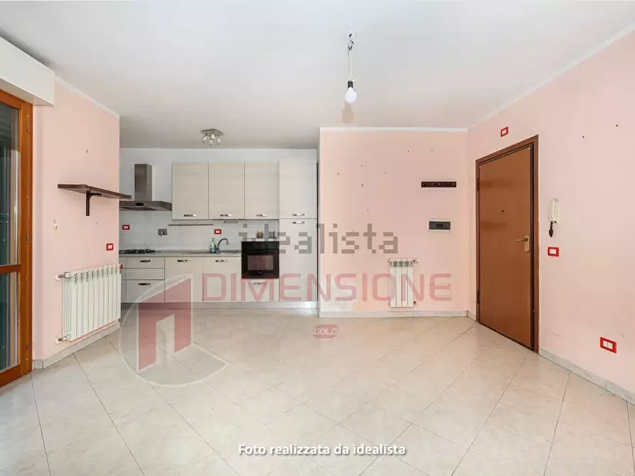 Immagine 4 di Trilocale in vendita  in VIA DEL FOSSO DELL'OSA a Roma