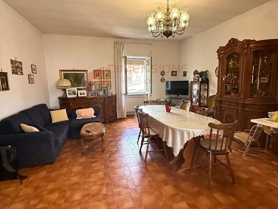 Immagine 13 di Quadrilocale in vendita  in Via Massa di San GiulianoVia di Massa San Giuliano a Roma