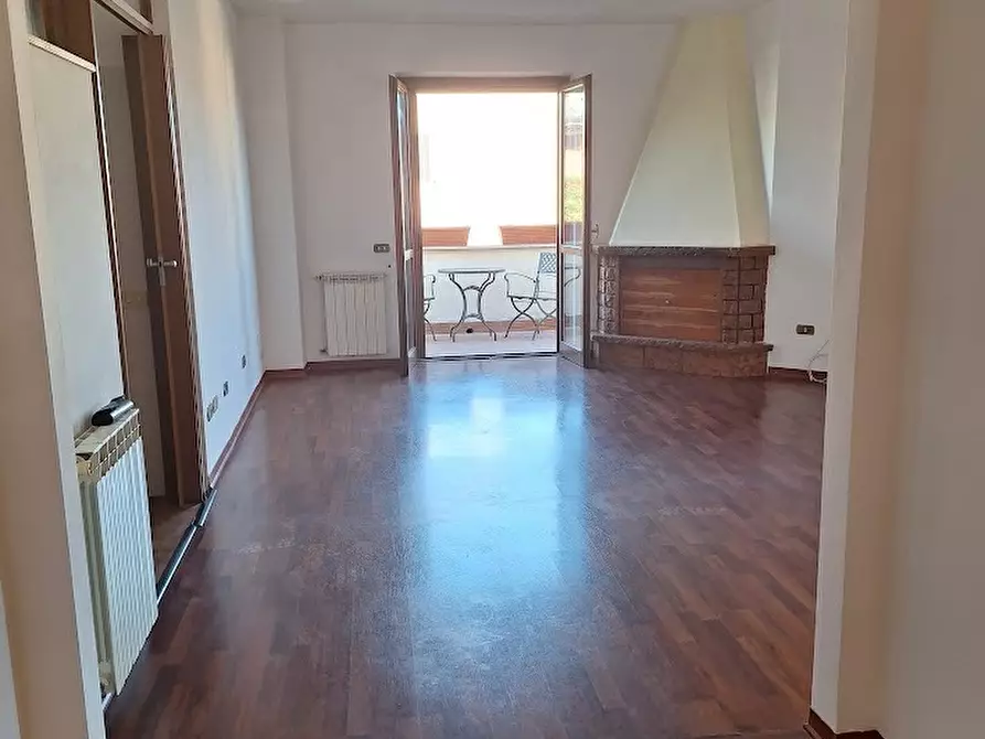 Immagine 3 di Casa bifamiliare in vendita  in Via Gian Lorenzo Bernini 26 a Rignano Flaminio