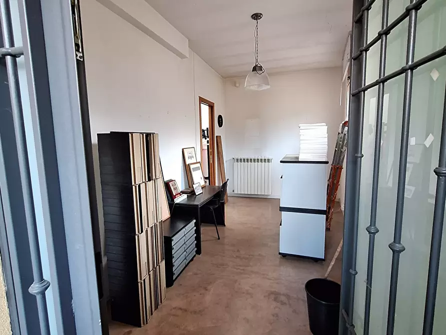 Immagine 47 di Quadrilocale in vendita  in Via Flaminia 104 a Castelnuovo Di Porto