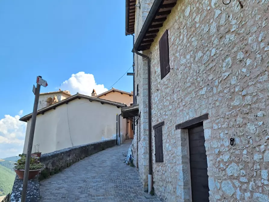 Immagine 30 di Casa indipendente in vendita  in cammoro a Sellano