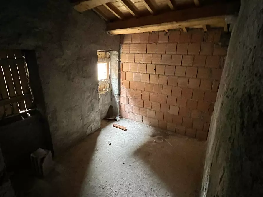 Immagine 21 di Terratetto in vendita  in Frazione Rasenna 1 a Visso