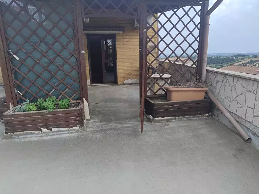 Immagine 40 di Attico in vendita  in Via Giacomo Matteotti 23 a Riano