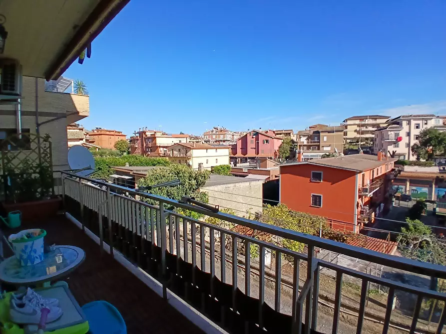 Immagine 8 di Quadrilocale in vendita  in Via di Selva Nera 330b a Roma