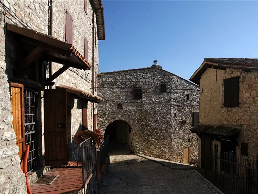 Immagine 17 di Rustico / casale in vendita  in via di Agliano 1 a Campello Sul Clitunno