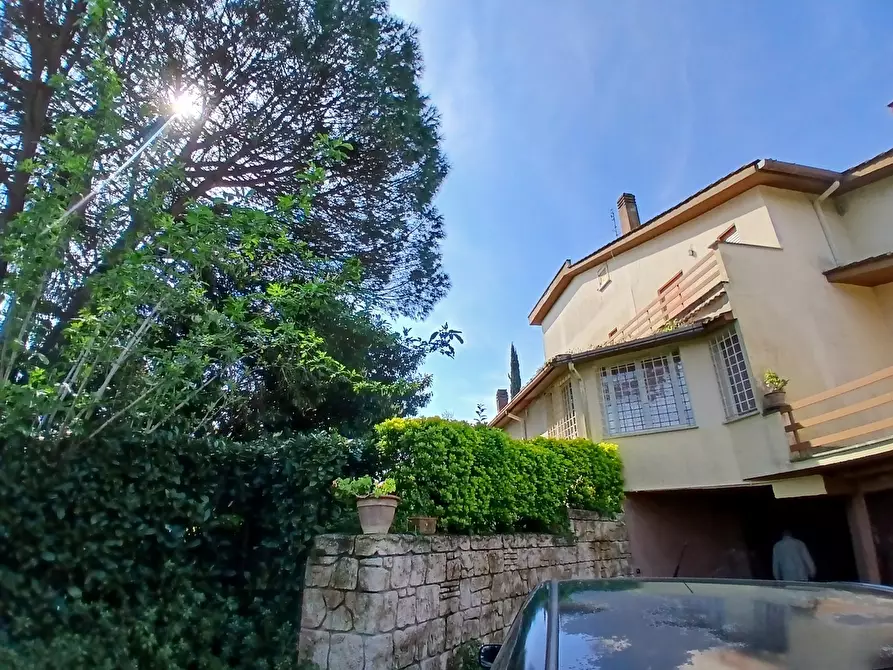 Immagine 1 di Casa bifamiliare in vendita  in Strada Valle di Baccano 3 a Campagnano Di Roma