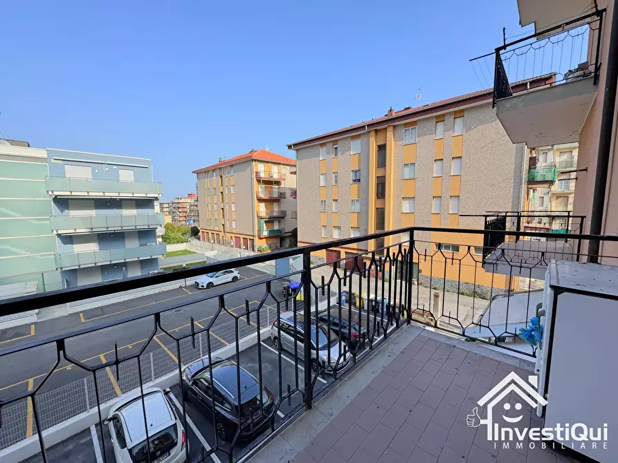 Immagine 13 di Trilocale in vendita  in Via Michelangelo 18 a Borghetto Santo Spirito