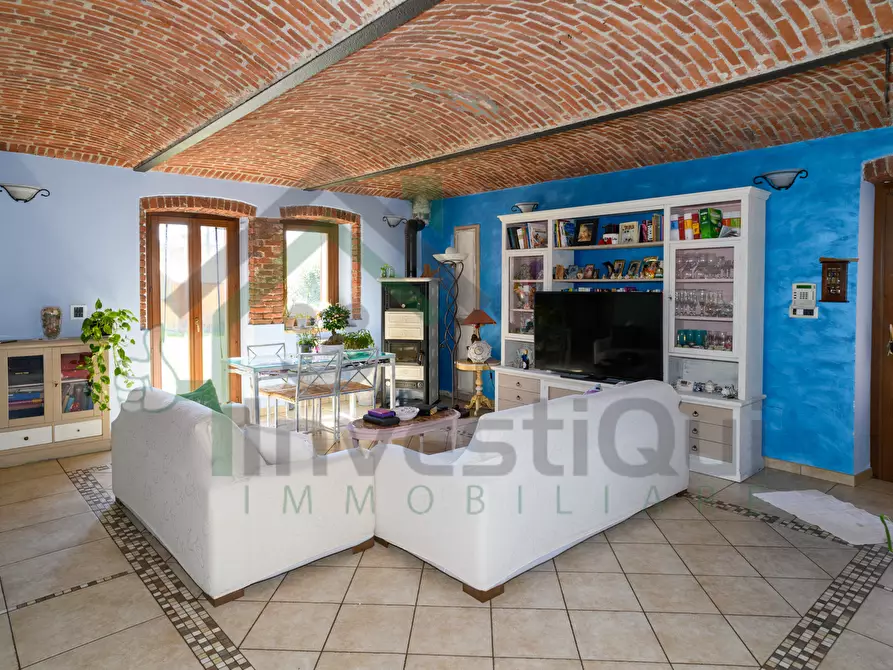 Immagine 5 di Villa in vendita  in SP18 22 a Ciriè