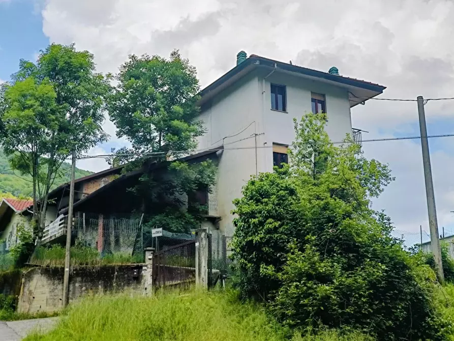 Immagine 49 di Casa bifamiliare in vendita  in STRADA VALLOSSERA 97 a Rocca Canavese