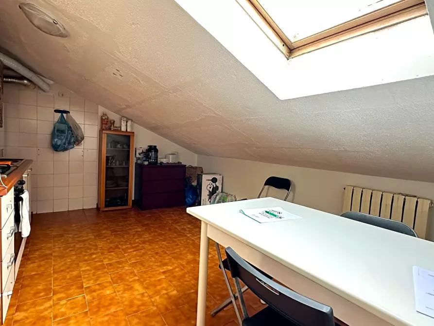 Immagine 18 di Mansarda in vendita  in Via Della Repubblica 15 a Ciriè