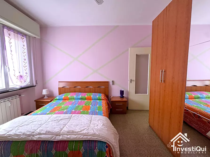 Immagine 25 di Bilocale in vendita  in Via Eugenio Montale 21 a Pietra Ligure