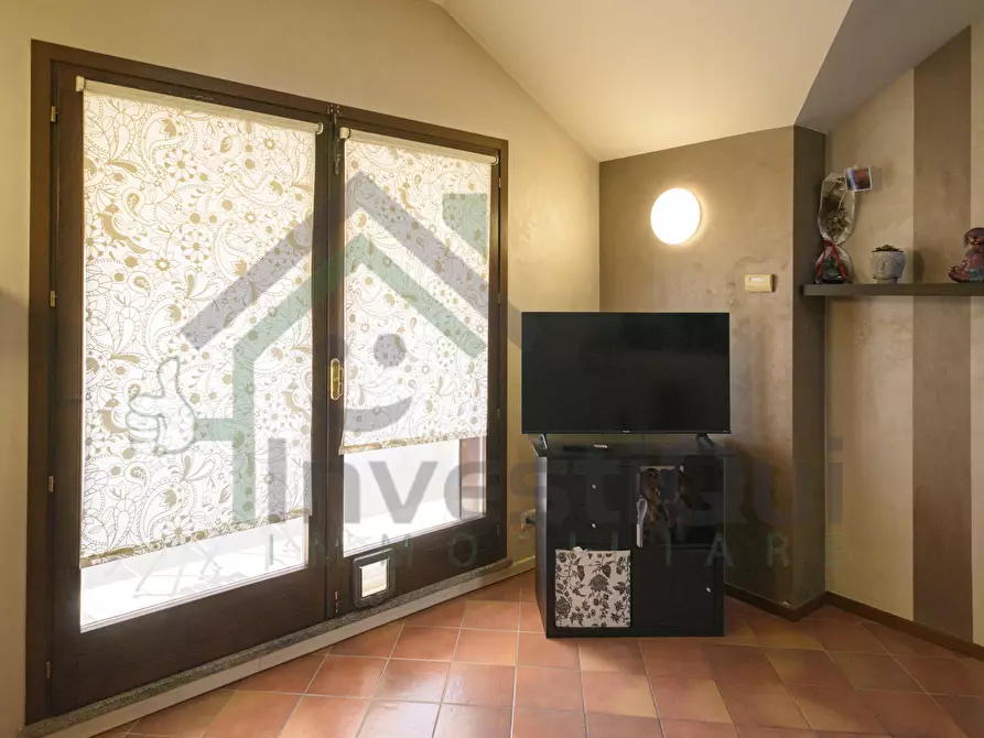 Immagine 5 di Mansarda in vendita  in Via Rivette 2626 a Ciriè