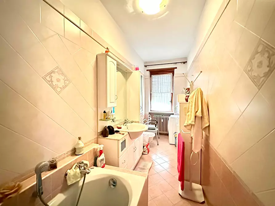 Immagine 28 di Quadrilocale in vendita  a Ciriè