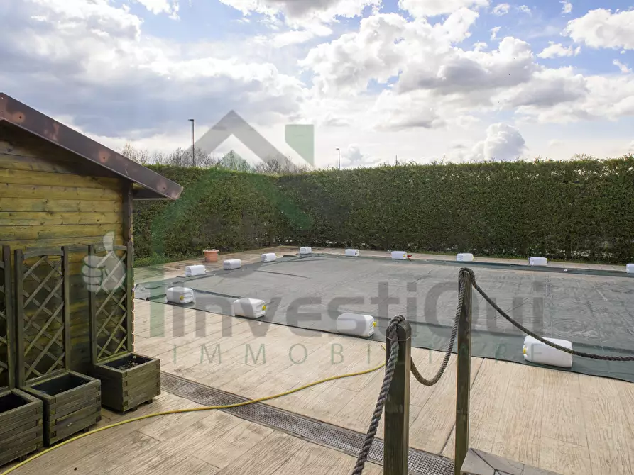 Immagine 11 di Villa in vendita  in Viale Paradiso a Rivarossa