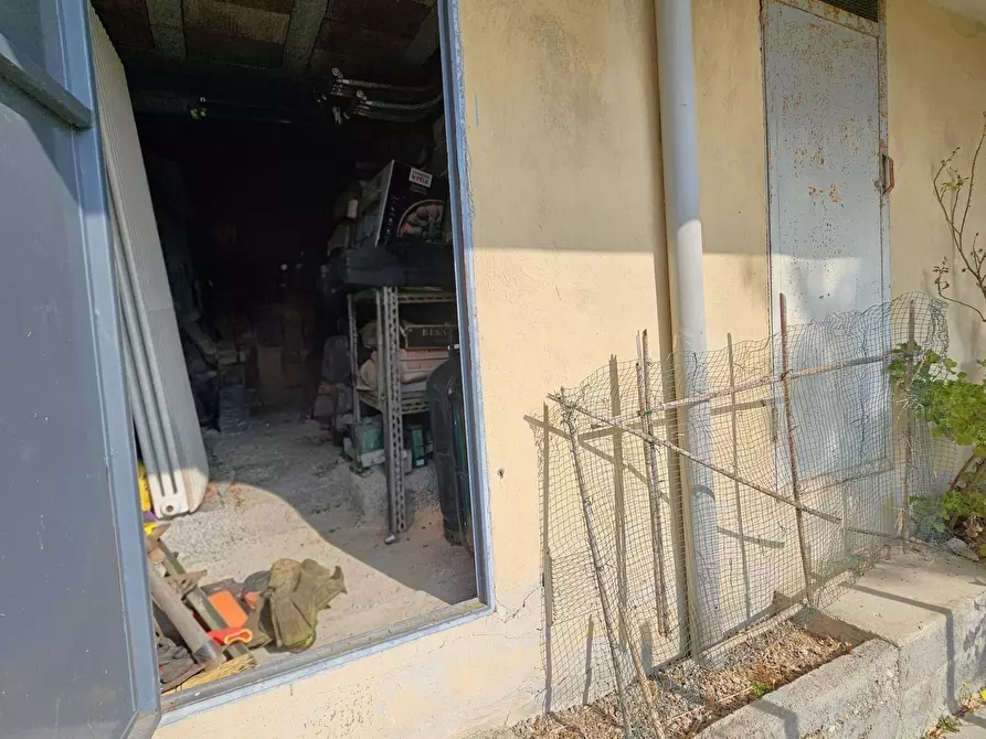 Immagine 48 di Bilocale in vendita  in Via Degli Orsolani 84 a Loano