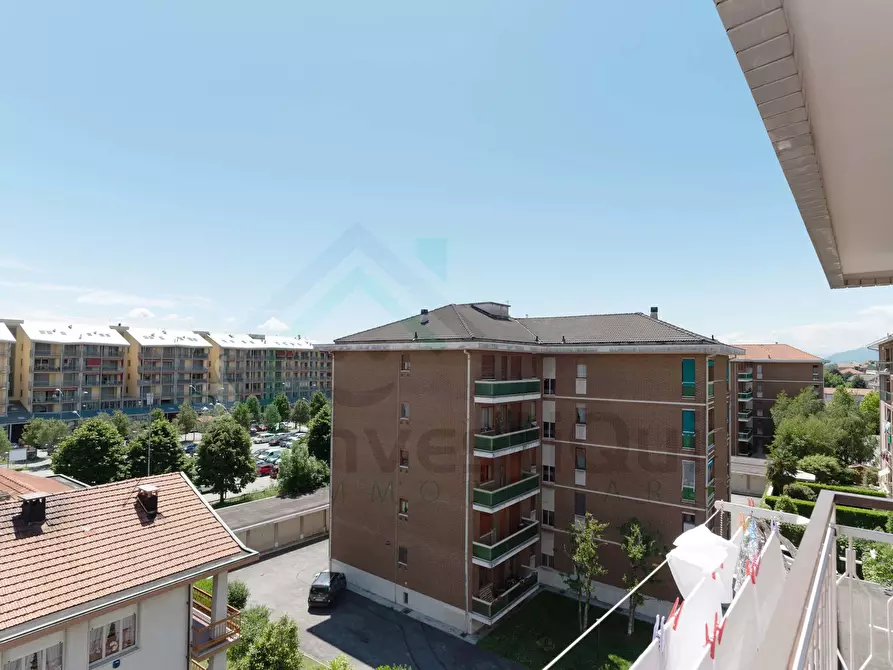 Immagine 9 di Quadrilocale in vendita  a Ciriè