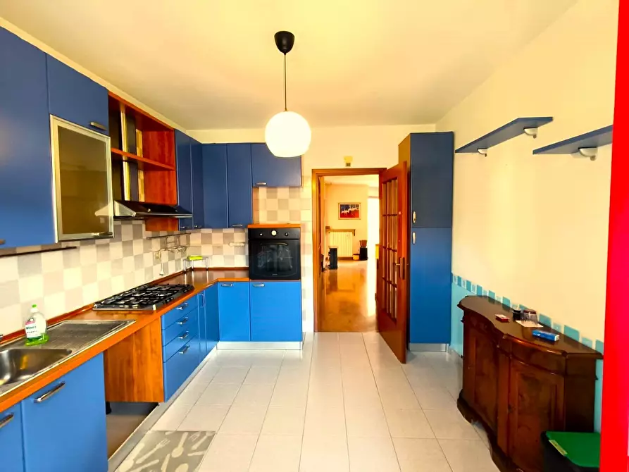 Immagine 14 di Pentalocale in vendita  in Via Villarbasse 32 a Torino