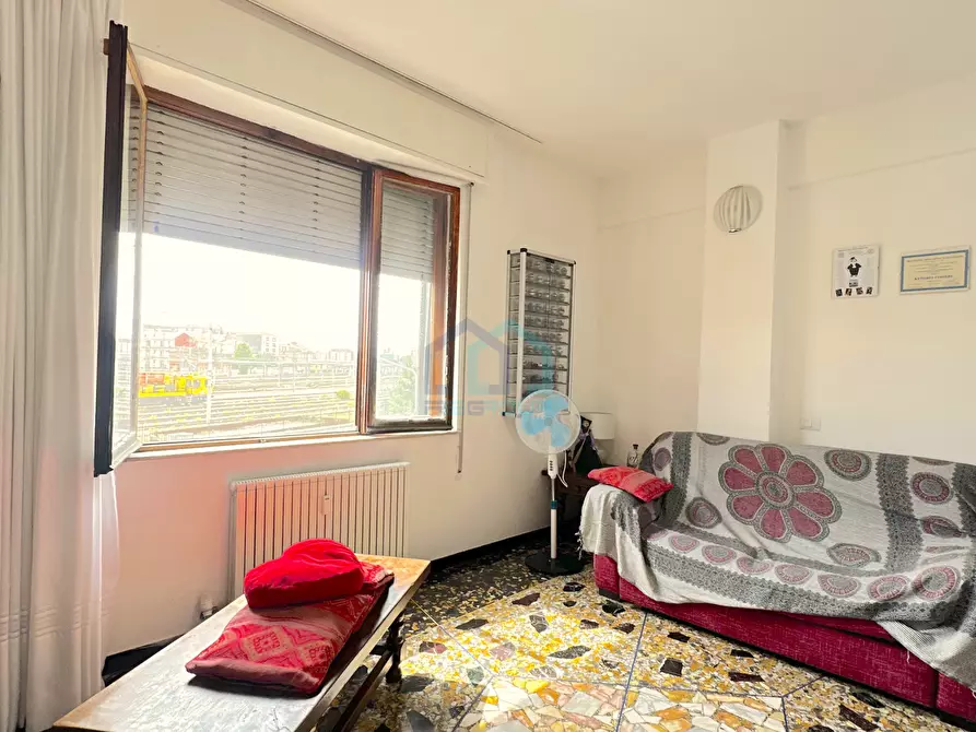 Immagine 3 di Quadrilocale in vendita  in VIA NOSTRA SIGNORA DEGLI ANGELI 3 a Savona