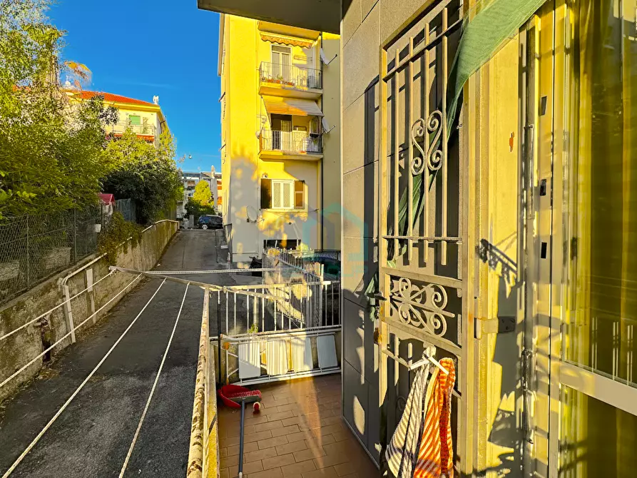Immagine 11 di Quadrilocale in vendita  in Via Filippo Turati 11 a Savona