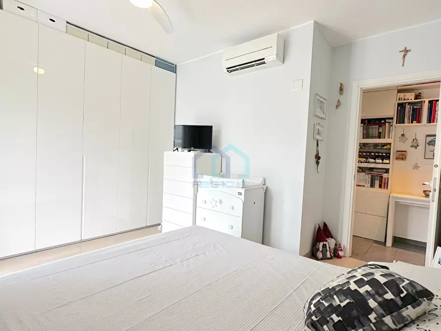 Immagine 11 di Quadrilocale in vendita  in Via Privata Vistamare 6 a Savona