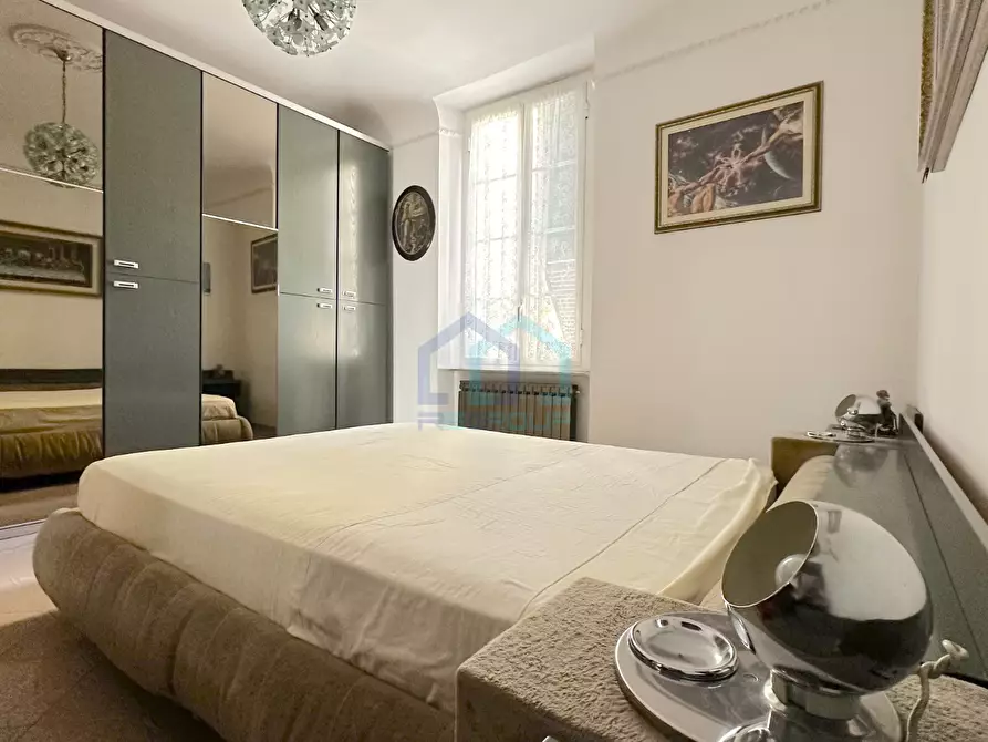 Immagine 9 di Pentalocale in vendita  in Via Piave 25 a Savona