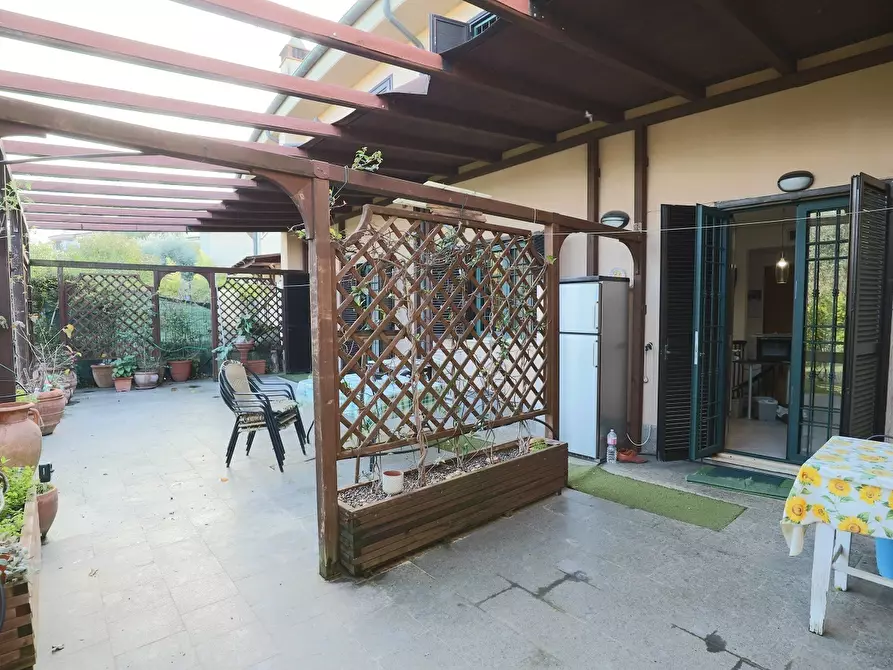 Immagine 13 di Villa in vendita  in Via di Marco Simone 84 a Guidonia Montecelio