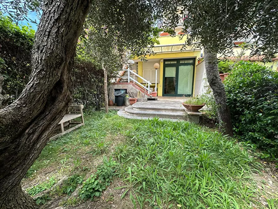 Immagine 8 di Quadrilocale in vendita  in Via Sant' Angelo Romano 1 a Fonte Nuova
