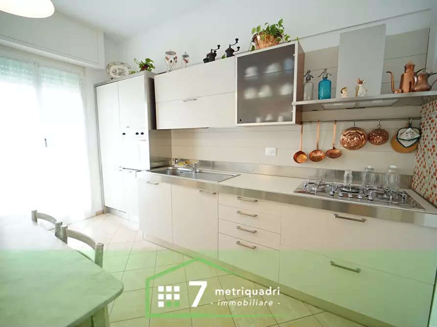 Immagine 4 di Pentalocale in affitto  a Chiavari