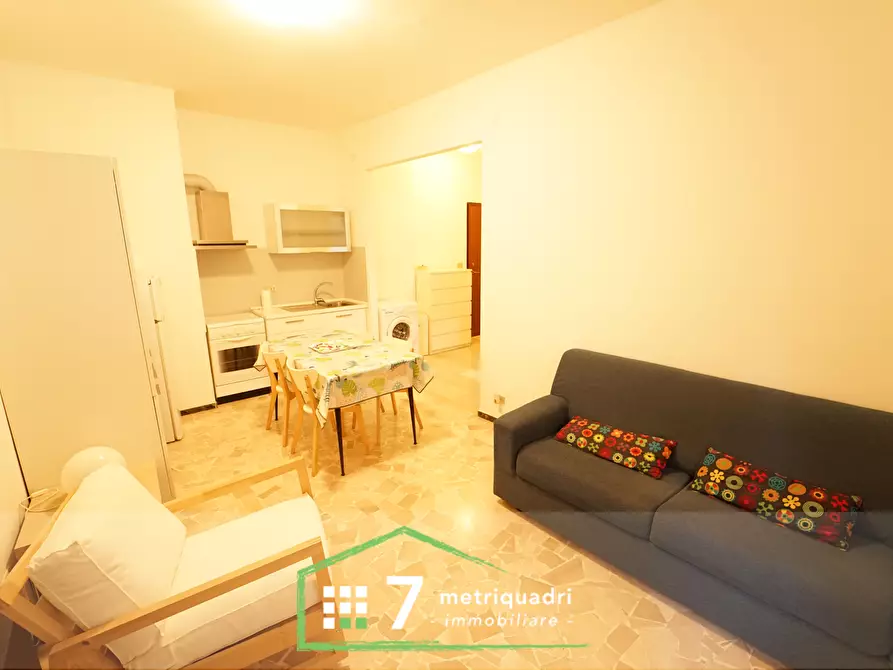 Immagine 1 di Bilocale in affitto  in C.so Colombo 107-1 a Chiavari