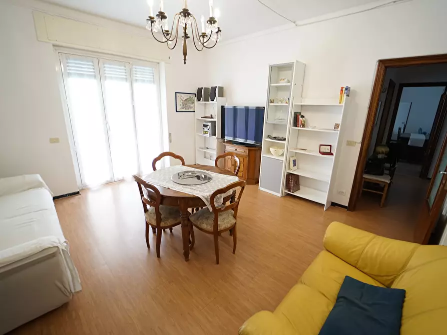 Immagine 4 di Trilocale in affitto  a Chiavari