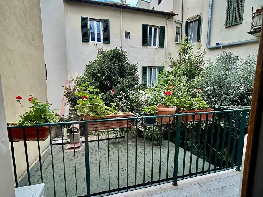 Immagine 8 di Bilocale in vendita  in Via della Torretta a Firenze