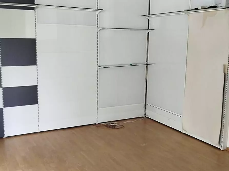 Immagine 5 di Locale commerciale in affitto  in Via Giovanni Pico della Mirandola a Firenze