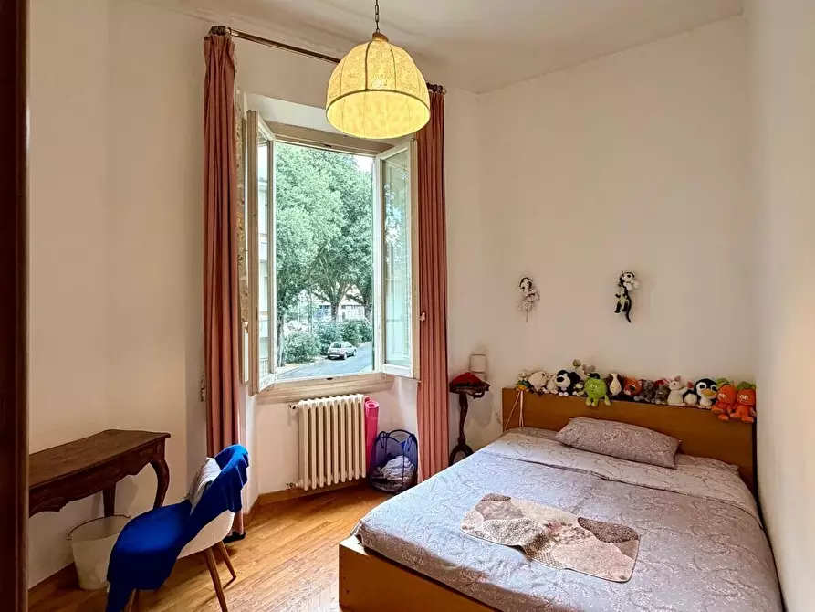 Immagine 5 di Appartamento in vendita  in Viale Edmondo de Amicis a Firenze