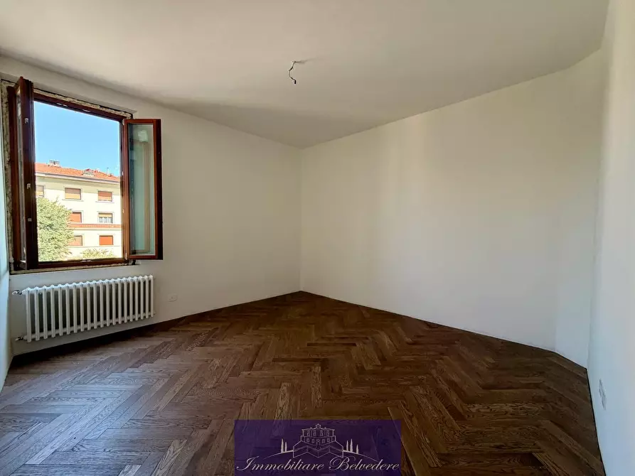 Immagine 3 di Trilocale in vendita  in Via Caponsacchi a Firenze